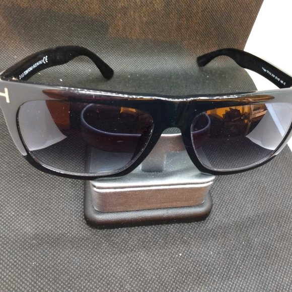 TOM FORD TF513 01W SUNGLASSES